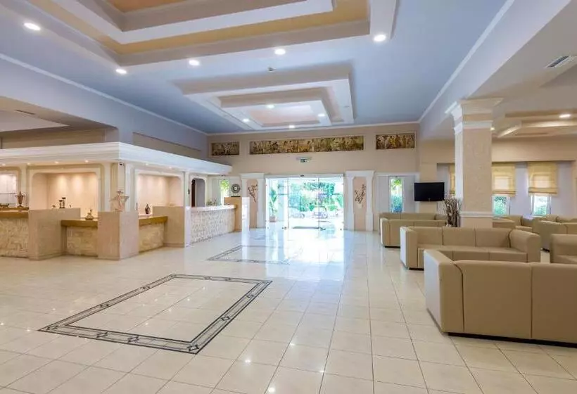 Отель Gaia Royal