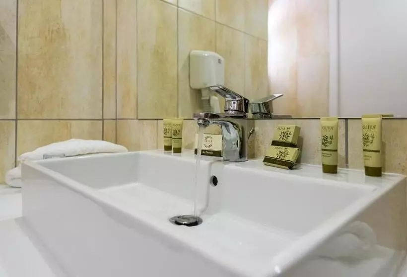 Отель Gaia Royal