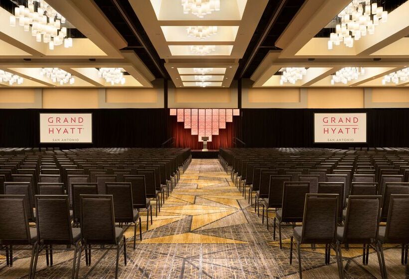 فندق Grand Hyatt San Antonio River Walk