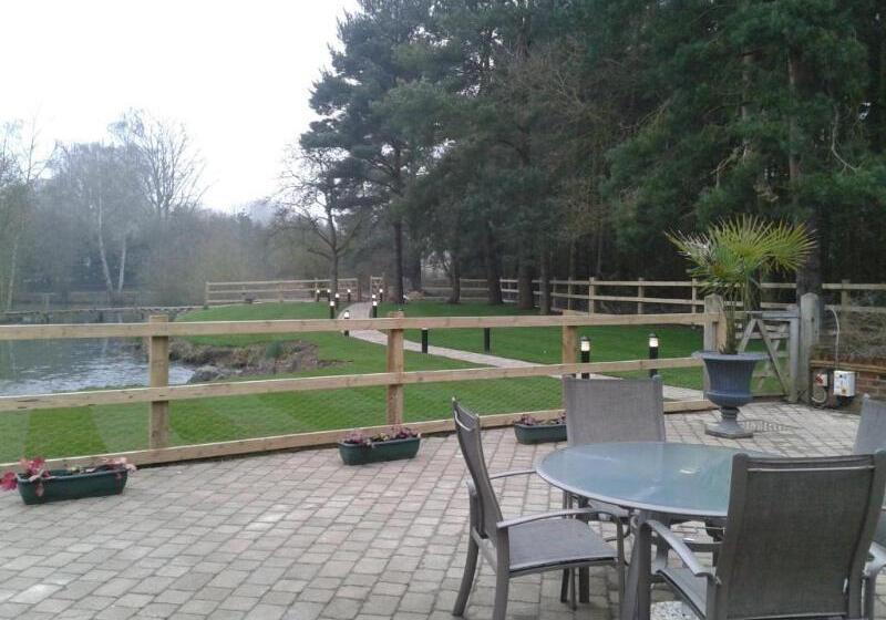 فندق Great Hallingbury Manor & Lodges