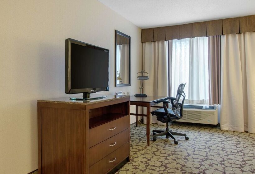 فندق Hilton Garden Inn Portland Airport