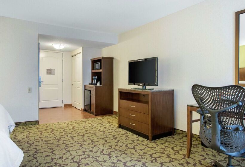 فندق Hilton Garden Inn Portland Airport