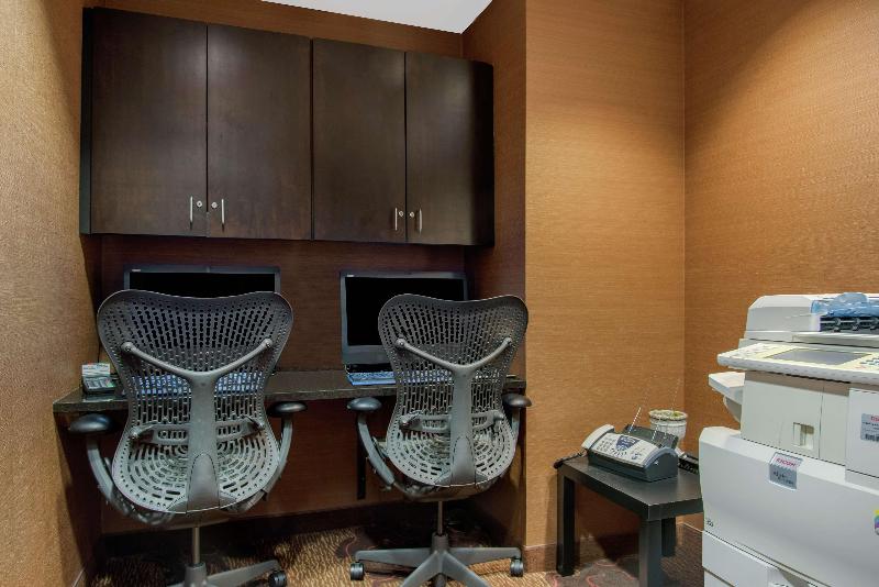 فندق Hilton Garden Inn Portland Airport