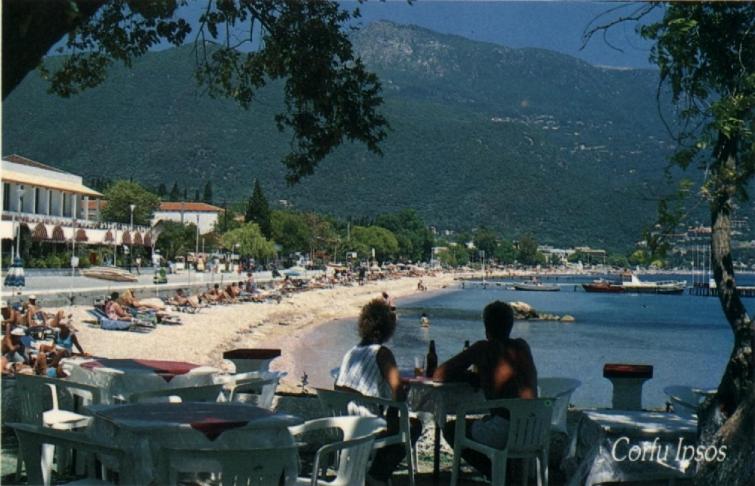 בית מלון כפרי Ipsos Beach