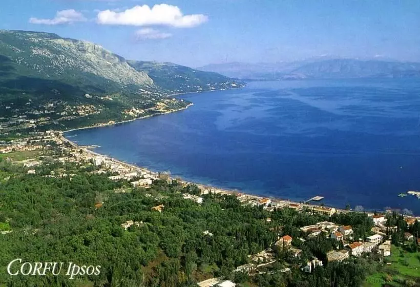 בית מלון כפרי Ipsos Beach