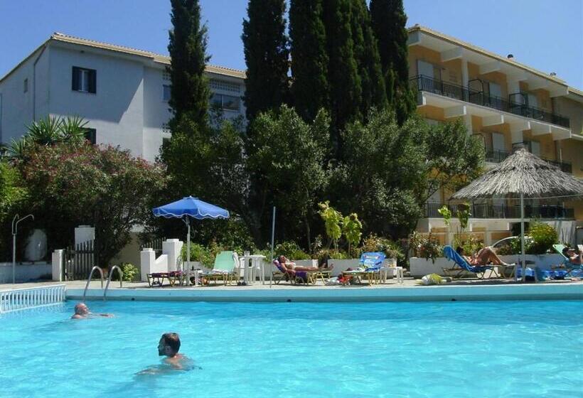 בית מלון כפרי Ipsos Beach