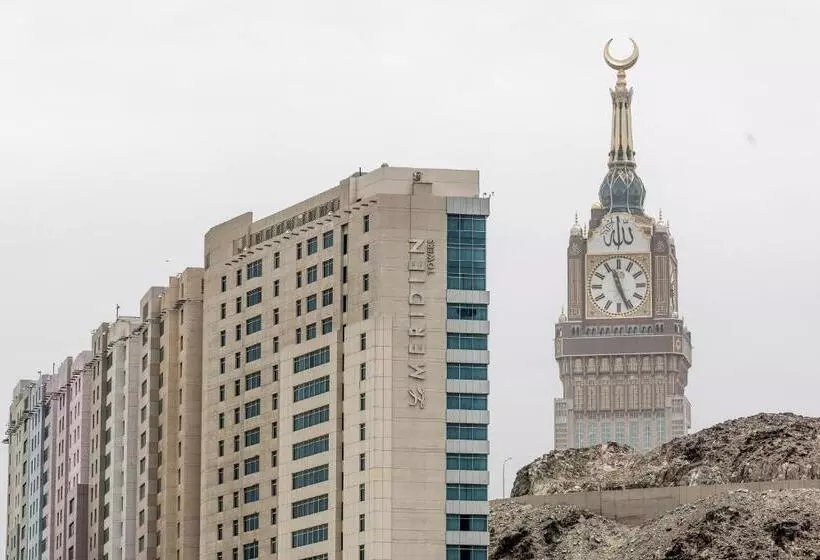 Отель Le Méridien Towers Makkah