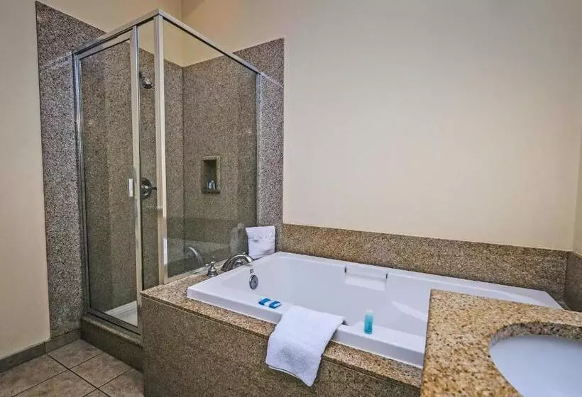 בית מלון כפרי Litchfield Beach & Golf Resort