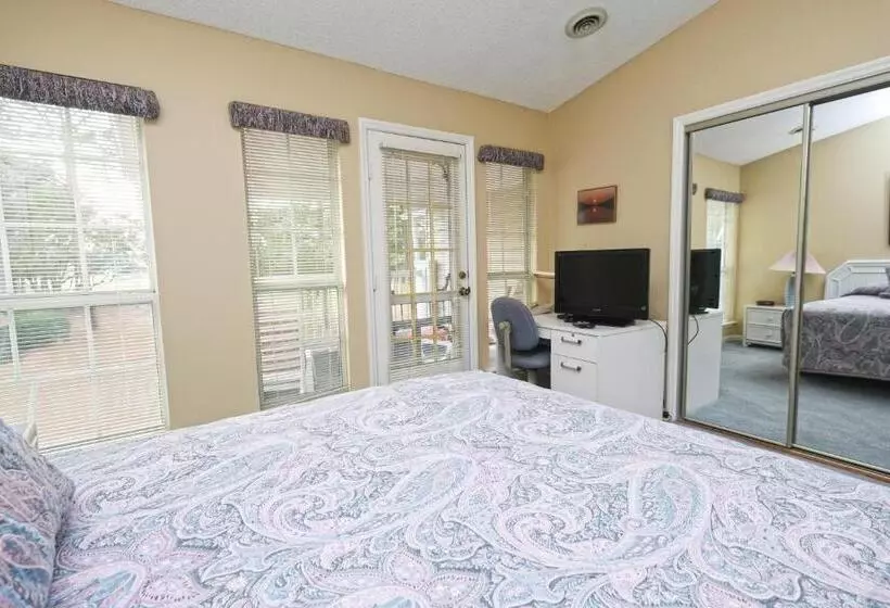 בית מלון כפרי Litchfield Beach & Golf Resort