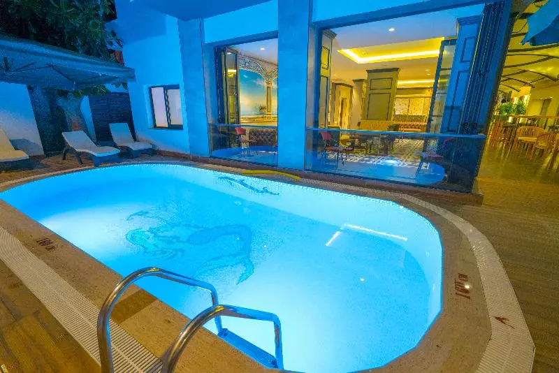 هتل Marmaris Beach