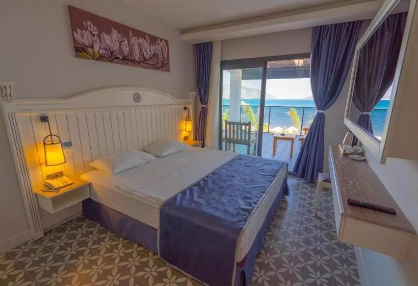 هتل Marmaris Beach