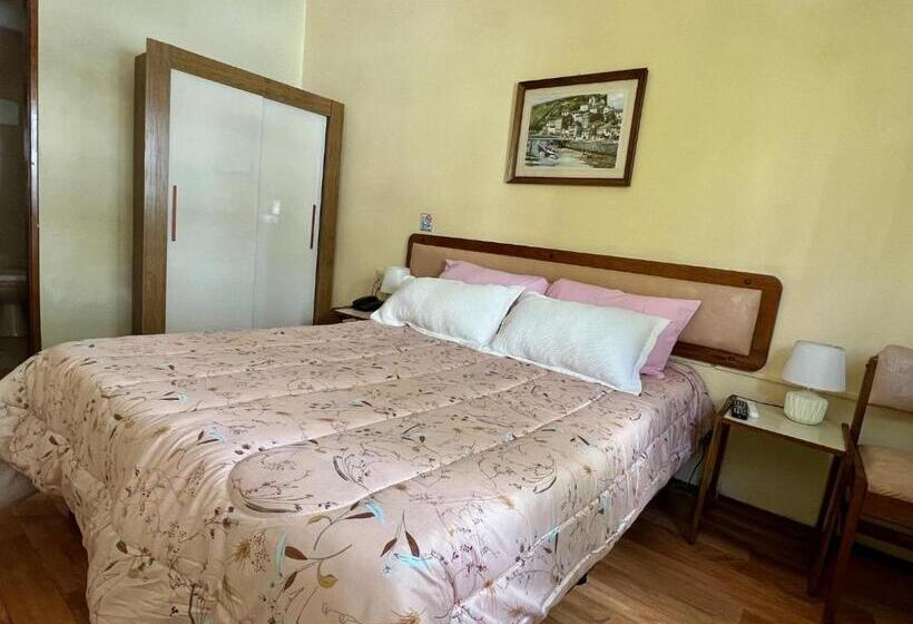 בית מלון כפרי Mediterraneo