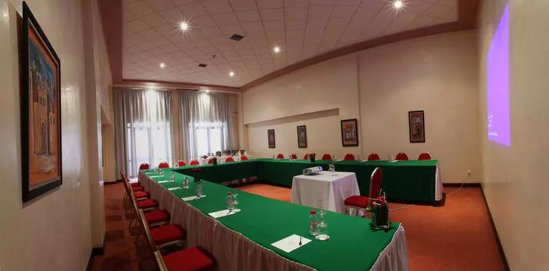 Отель Mogador Express Gueliz