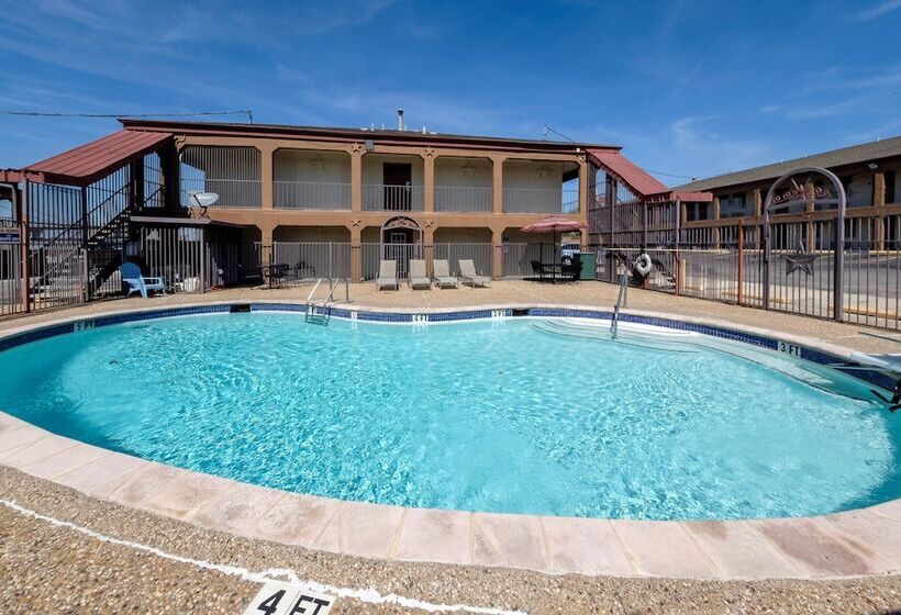 فندق Red Roof Inn Arlington   Entertainment District