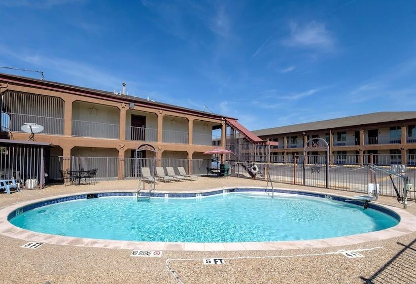 فندق Red Roof Inn Arlington   Entertainment District