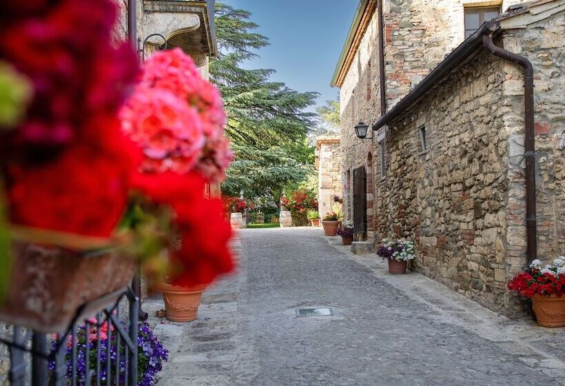 Сельский отель Laticastelli Country Relais