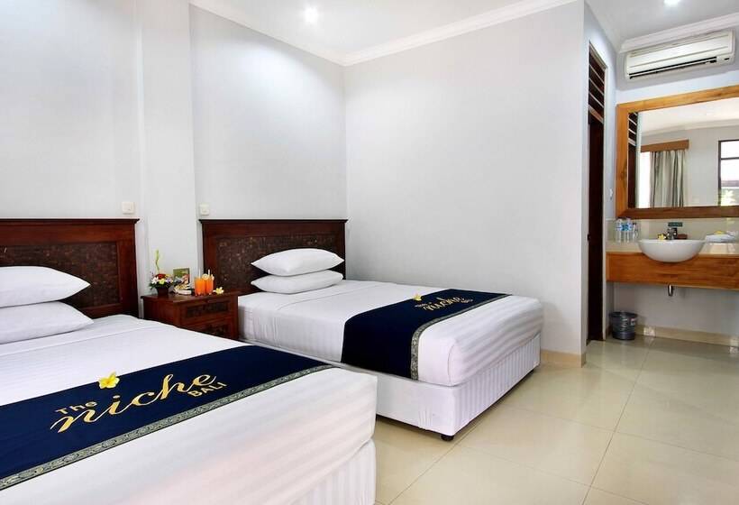 בית מלון כפרי The Niche Bali