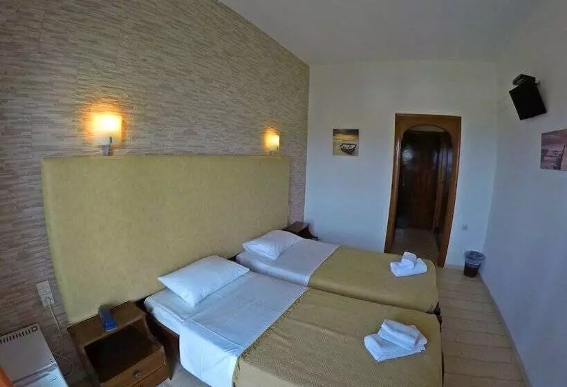 בית מלון כפרי Tina