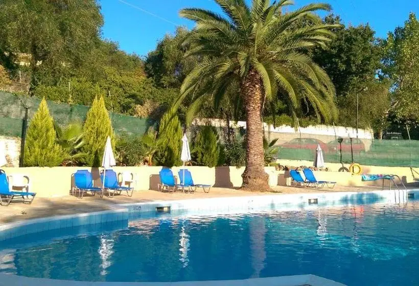Hotelli Tina
