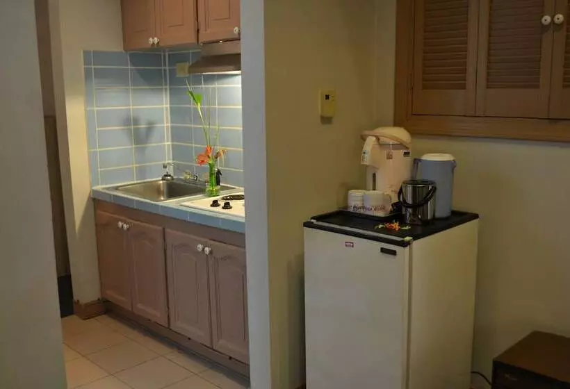 هتل West Plaza Desekel