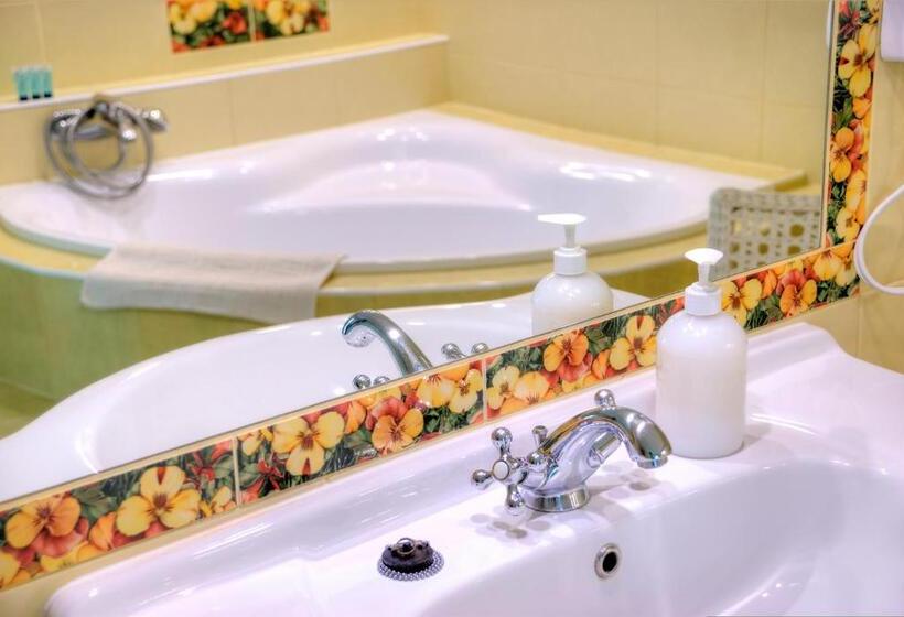 בית מלון כפרי Willa Albatros Happy Hours