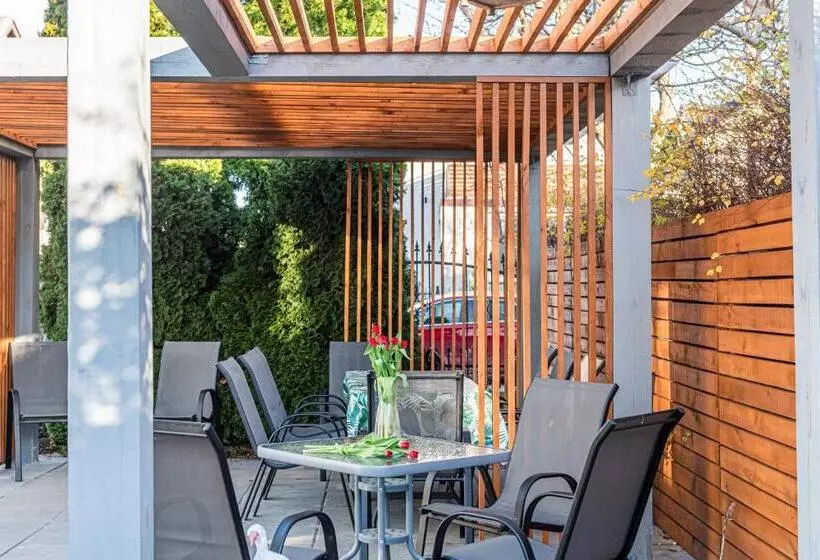 Отель Willa Albatros Happy Hours