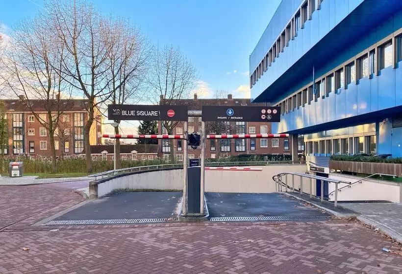 Xo Hotels Blue Square