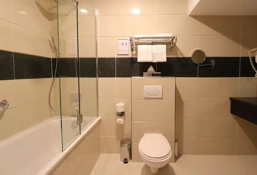 Xo Hotels Blue Square