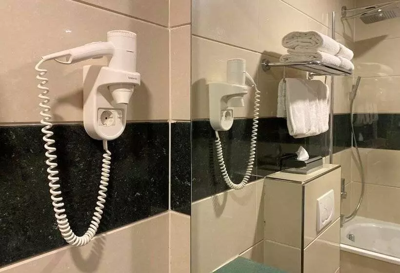 Xo Hotels Blue Square