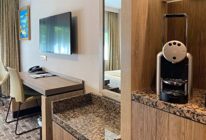 Xo Hotels Blue Square