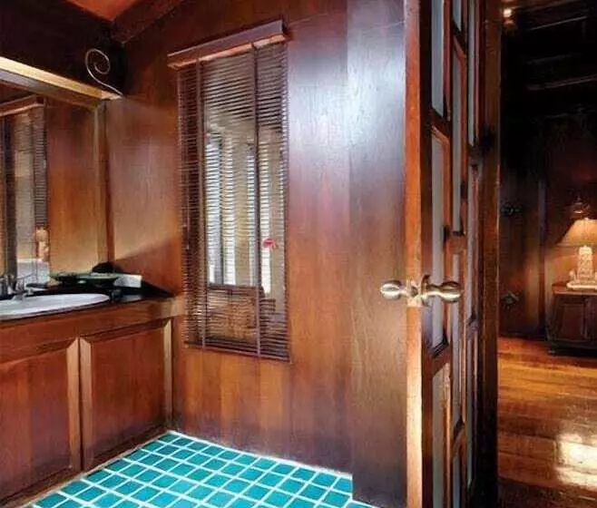 Takolaburi Cultural Resort