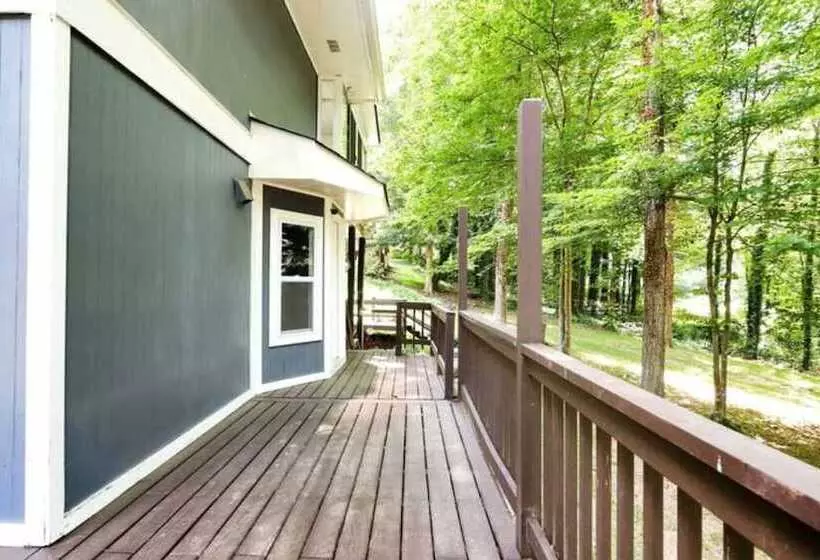 Hotelli Colony Suite