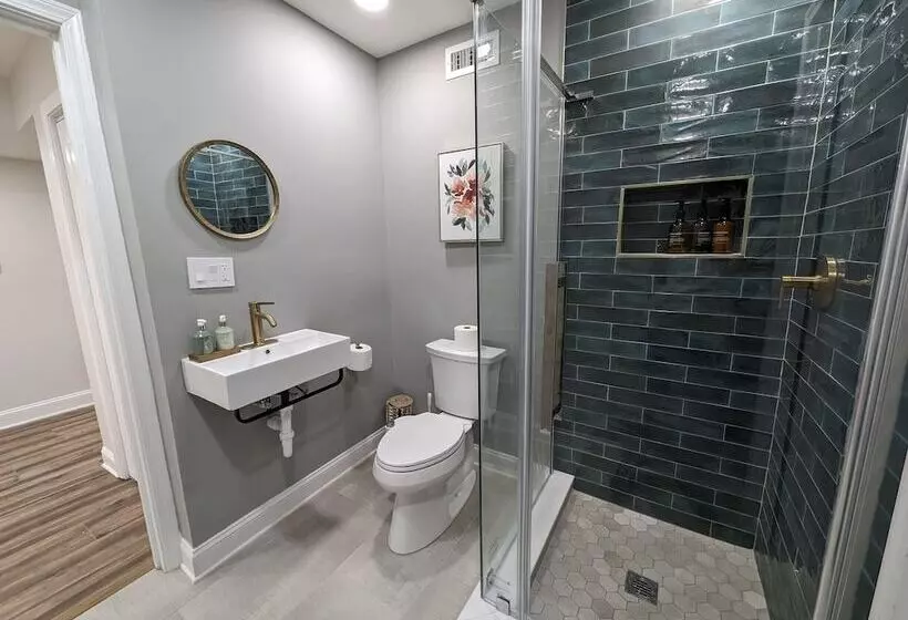 Hotelli Colony Suite