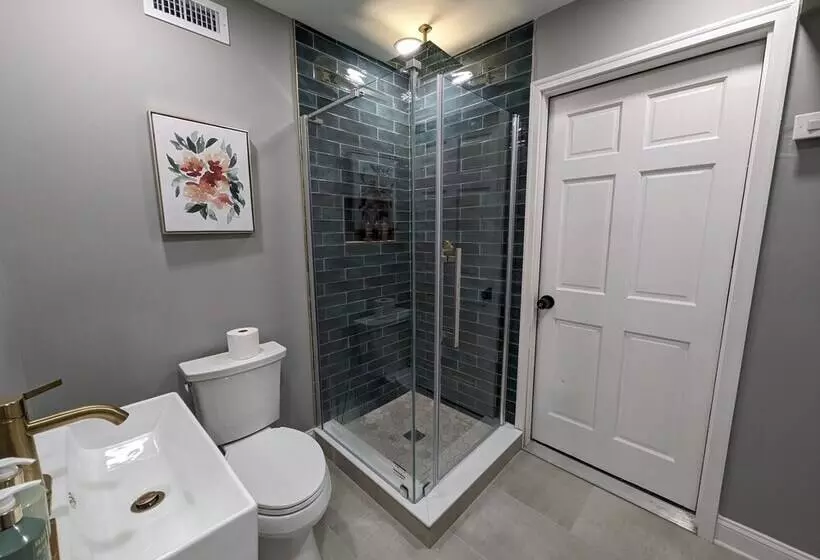 Hotelli Colony Suite