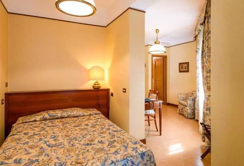 هتل Albergo Reggio