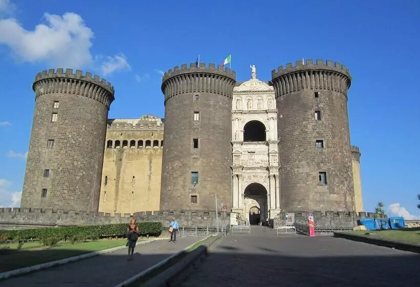 هتل B&b L Alloggio Dei Vassalli