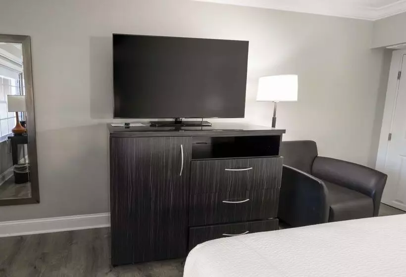 هتل Best Western Historic Bayfront