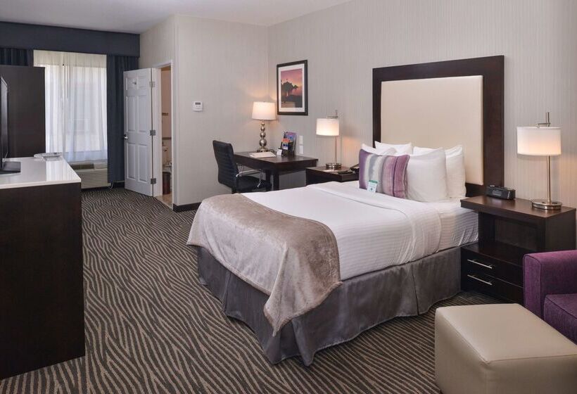 Best Western Plus Hotel At The Convention Center