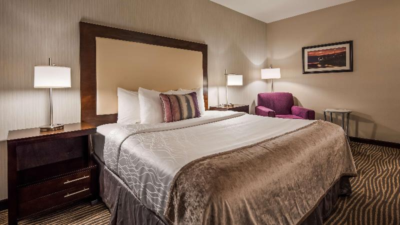 Best Western Plus Hotel At The Convention Center