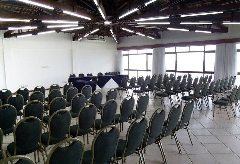 هتل Catussaba Resort