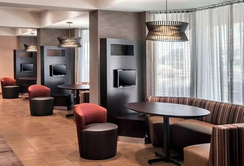 فندق Courtyard By Marriott Jersey City Newport