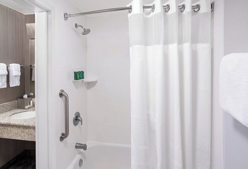 فندق Courtyard By Marriott Jersey City Newport