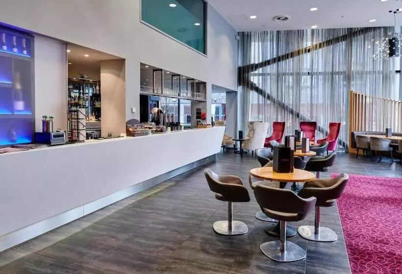 هتل Crowne Plaza Manchester City Centre, An Ihg