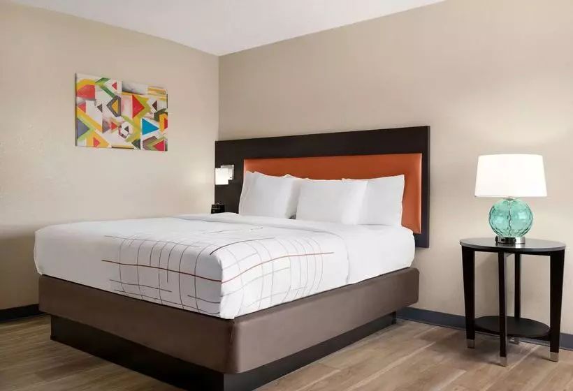 ホテル La Quinta Inn By Wyndham Columbus Dublin