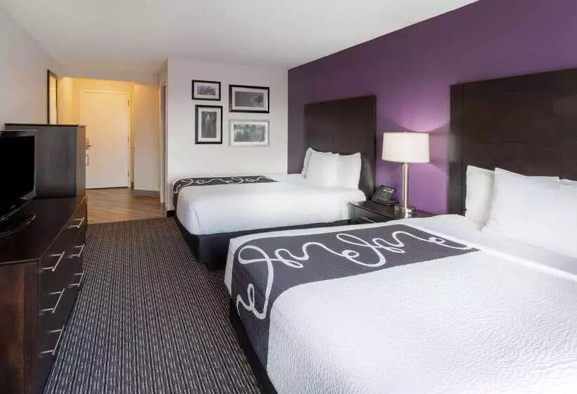 هتل La Quinta By Wyndham Minneapolis Bloomington W   Free Airport Shuttle