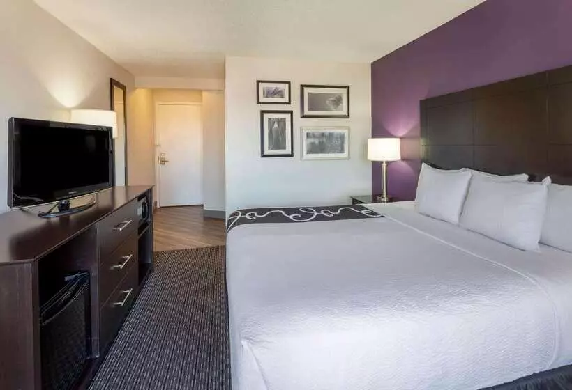هتل La Quinta By Wyndham Minneapolis Bloomington W   Free Airport Shuttle