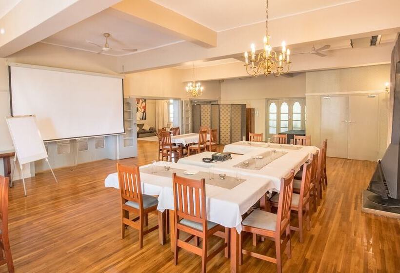 호텔 Montagu Country