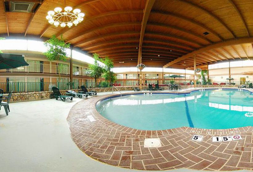 فندق Quality Inn