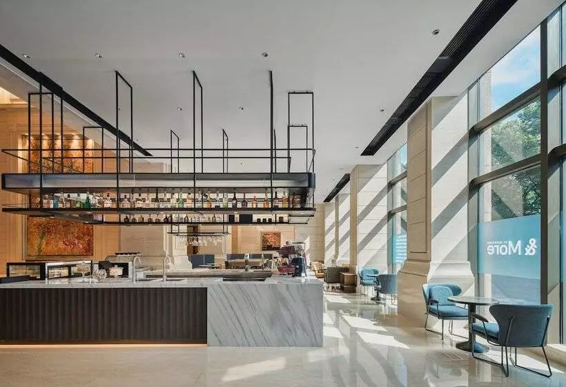 Отель Sheraton Shanghai Pudong Riverside