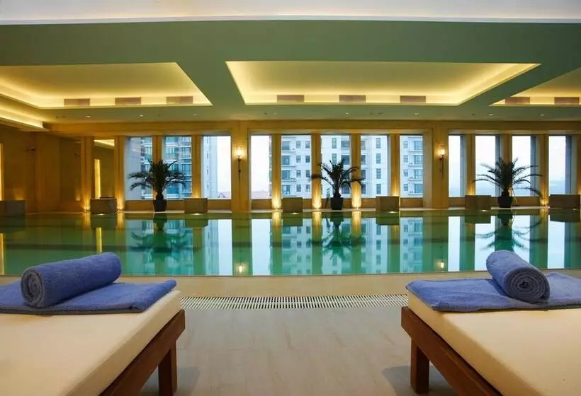 Отель Sheraton Shanghai Pudong Riverside